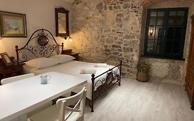 Luxury Apartment Palace J-L